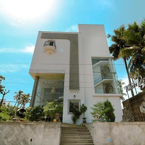 White Pearl Residency